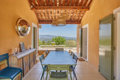 Maison chaleureuse et romantique à louer en Provence