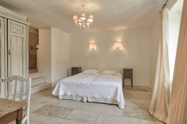 Dream holidays in the heart of Provence in Bonnieux