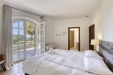 Qualité de vie exceptionnelle pour cette villa à louer à Ménerbes