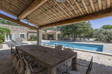 Well-being and serenity holidays in Gordes in the Luberon