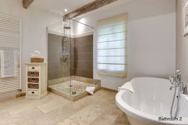 Exceptional quality of life for this villa to rent in St Rémy de Provence