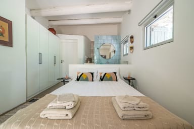 Vacances de rêve dans spacieuse maison en pierre avec piscine chauffée