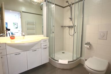 shower room with toilet