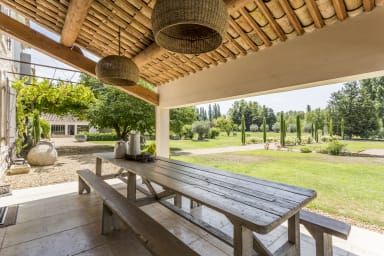 Spacious holiday home in the heart of Provence