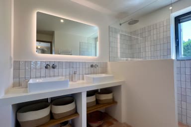 salle d'eau chambre 1