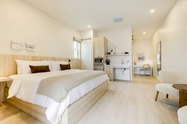King-size bed, sleeps 2 and Kitchenette with Nespresso and Mini Fridge