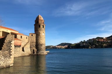 Vue sur le clocher de Collioure