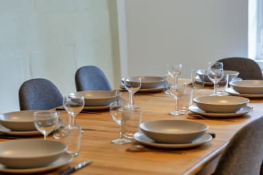 Table à manger pour des moments conviviaux ou de travail