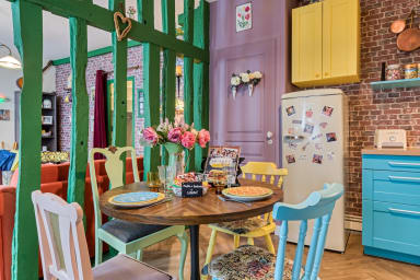 Table à manger pour des moments conviviaux ou de travail