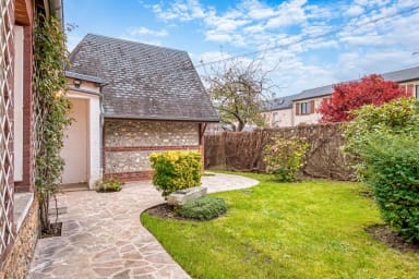 Maison avec jardin