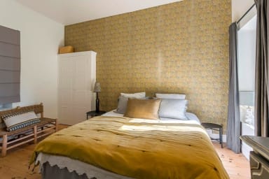Troisième chambre, située au rez-de-chaussée, avec salle de bain attenante