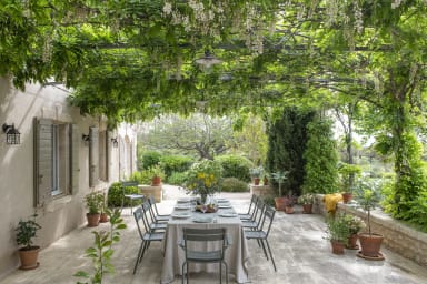 book-villa-louise-property-rental-kid-friendly-eyguieres-pioma-home