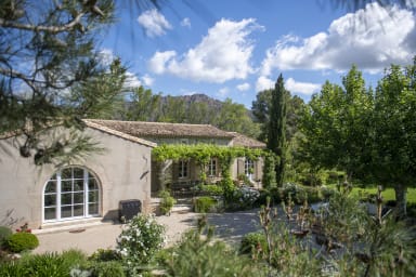 book-villa-louise-property-rental-kid-friendly-eyguieres-pioma-home