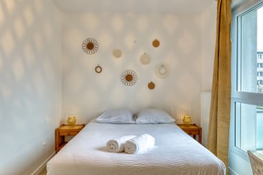 Chambre avec lit double