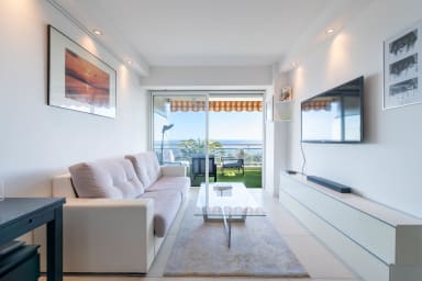 Appartement avec Terrasse, Piscine & Accès Plage