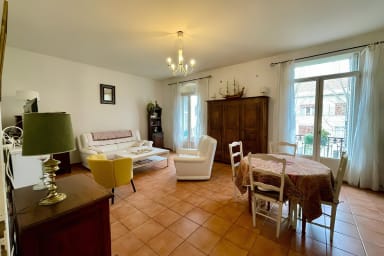 Rallonges supplémentaires pour agrandir la table 6 personnes