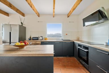 Cuisine spacieuse et équipée