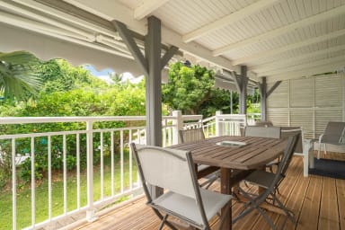 Photo de Appartement en location saisonnière à Sainte-Anne en Guadeloupe