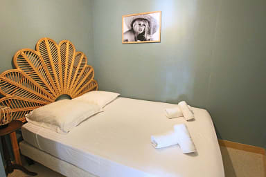 bedroom with double bed