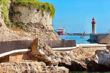 L'adilonda, un balcon sur la mer