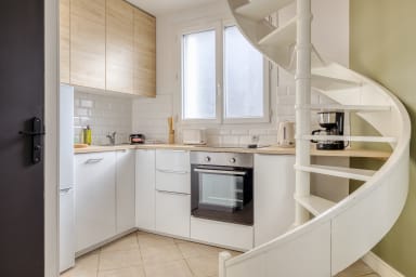 Cuisine fonctionnelle avec tous les équipements nécessaires 