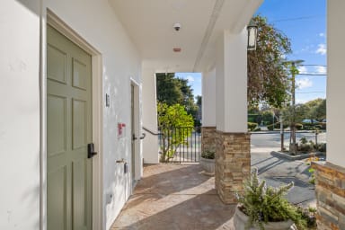 Ground floor walkway
