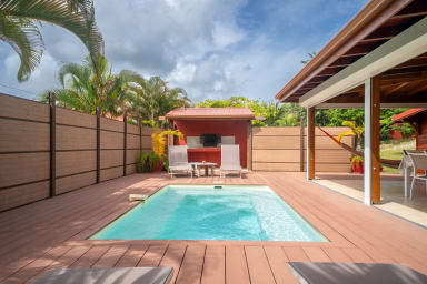 Photo de Villa en location saisonnière à Sainte-Anne en Guadeloupe