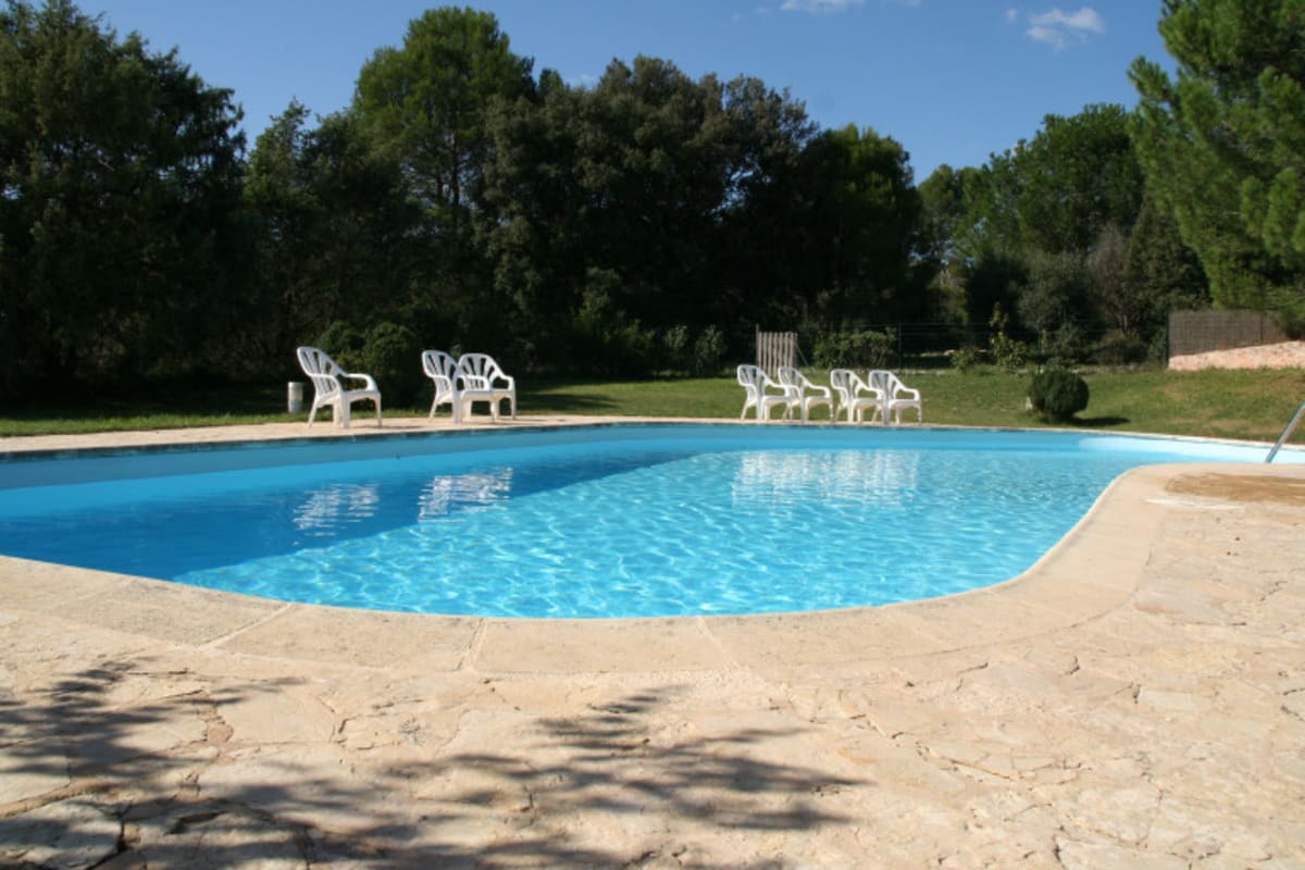 La Farigoule, Location 8 personnes avec piscine partagée, nature et calme
