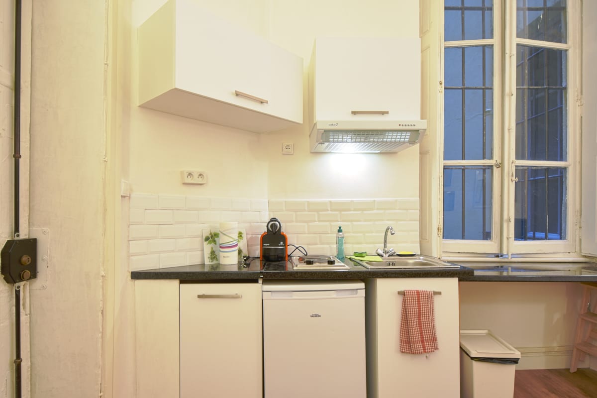 Appartement   Studio Calme Au Centre De Lyon