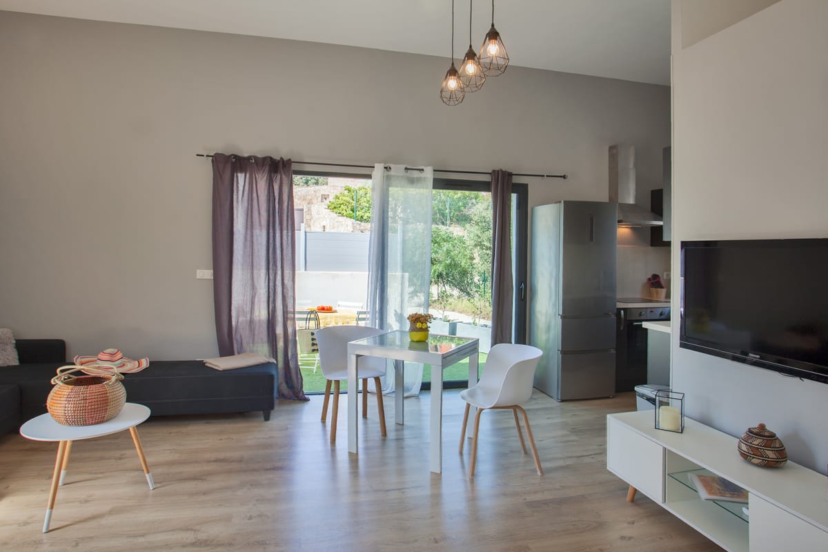 Maison   Casa Sol  location de vacances indépendante à Calvi  moins de 2km plage