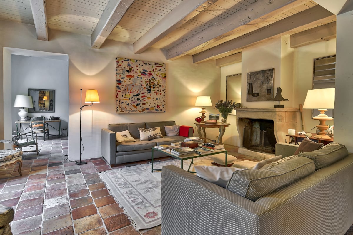  immobilier  "Le Mas des Oliviers: Esprit provençal authentique"