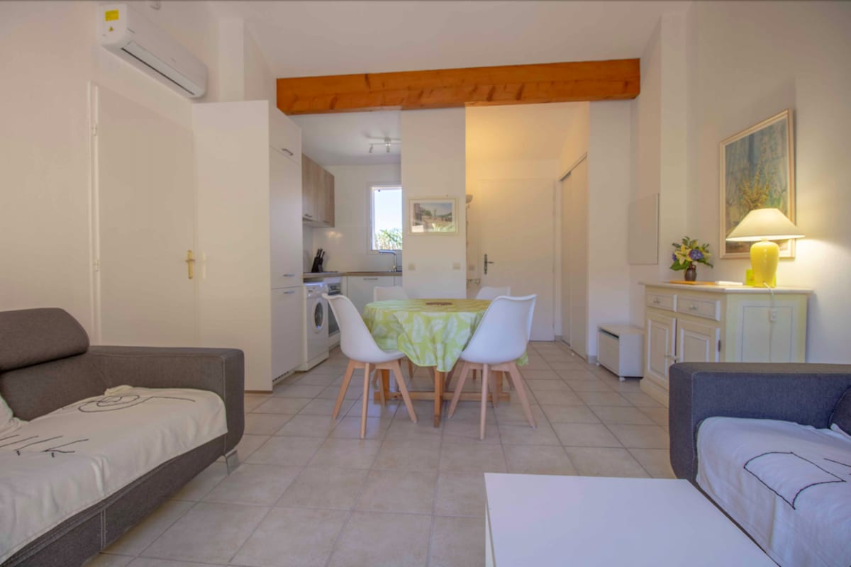  immobilier  Maisonnette Avec Jardin  - Résidence Avec Piscine