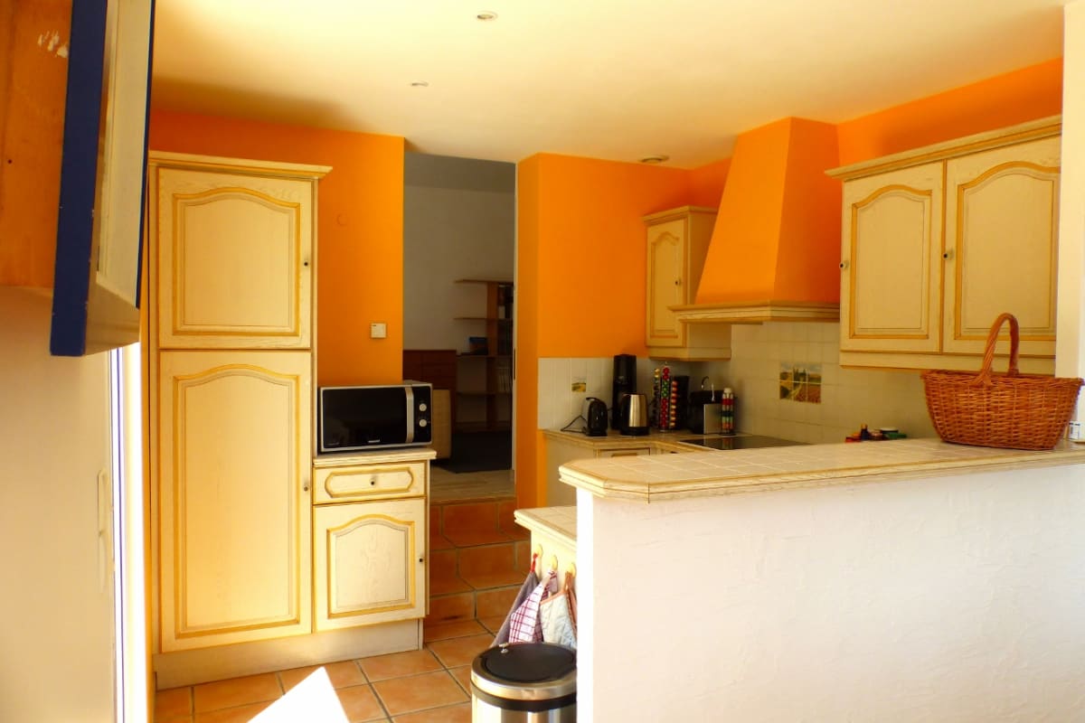 Maison   Maison spacieuse et lumineuse avec piscine
