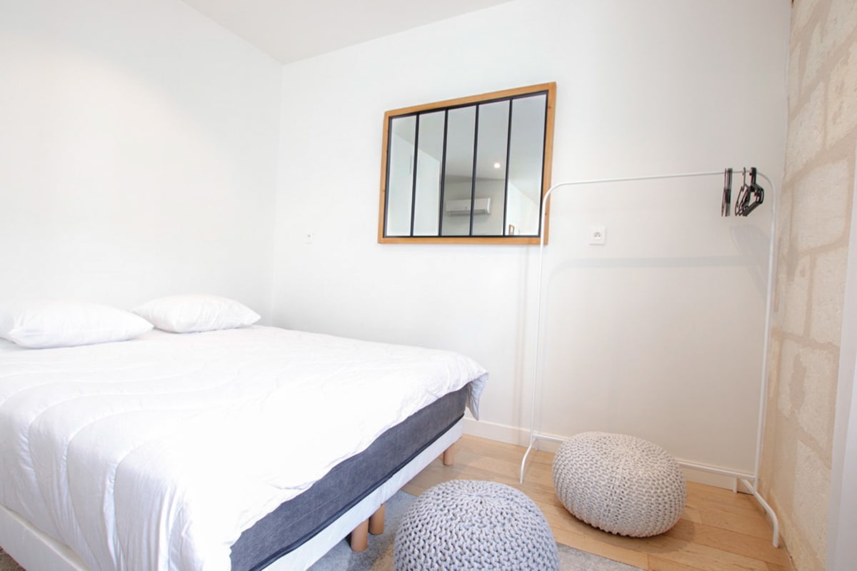 Appartement   Superbe appartement climatisé en plein cœur des Chartrons 