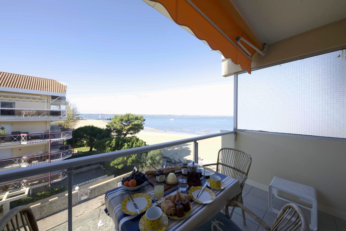Immobilier Joli studio en front de mer  