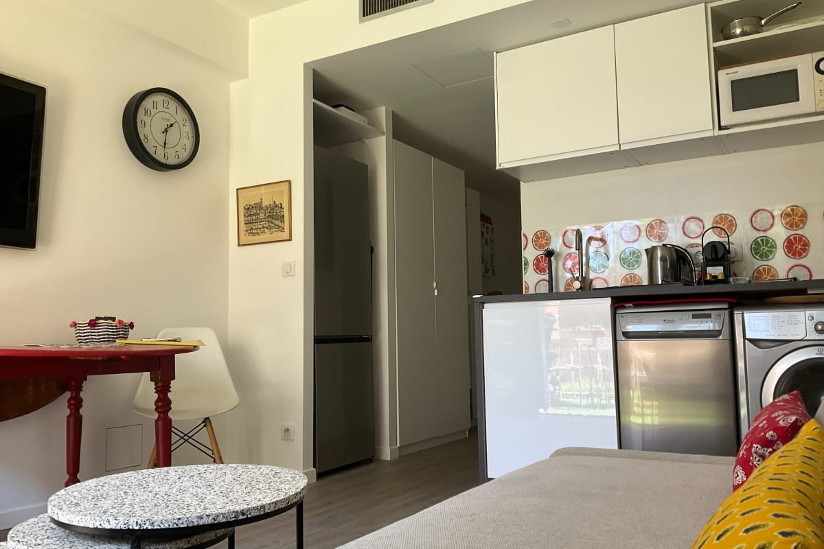 Appartement   Charmant cocon rénové avec piscine
