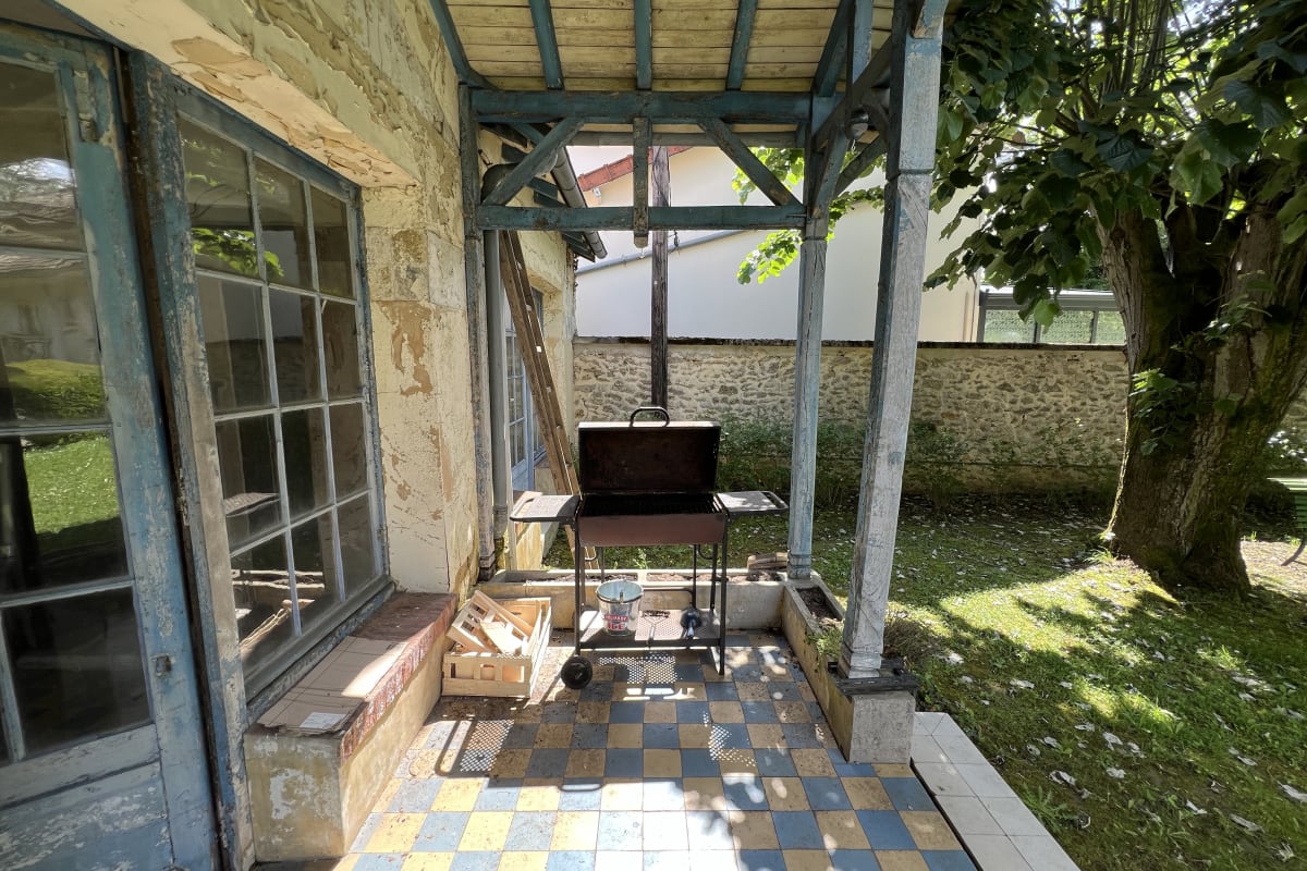 Maison Clos de la Gare, jardin spacieux, BBQ, 3min gare 