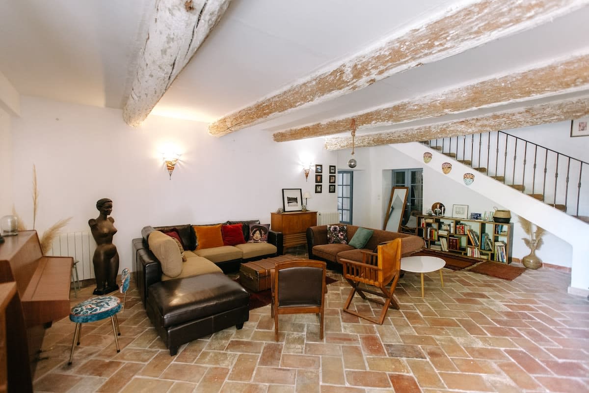 Chambre d'hôtes   84B4 - Glycine, suite dans Mas Provençal du 18ème siècle