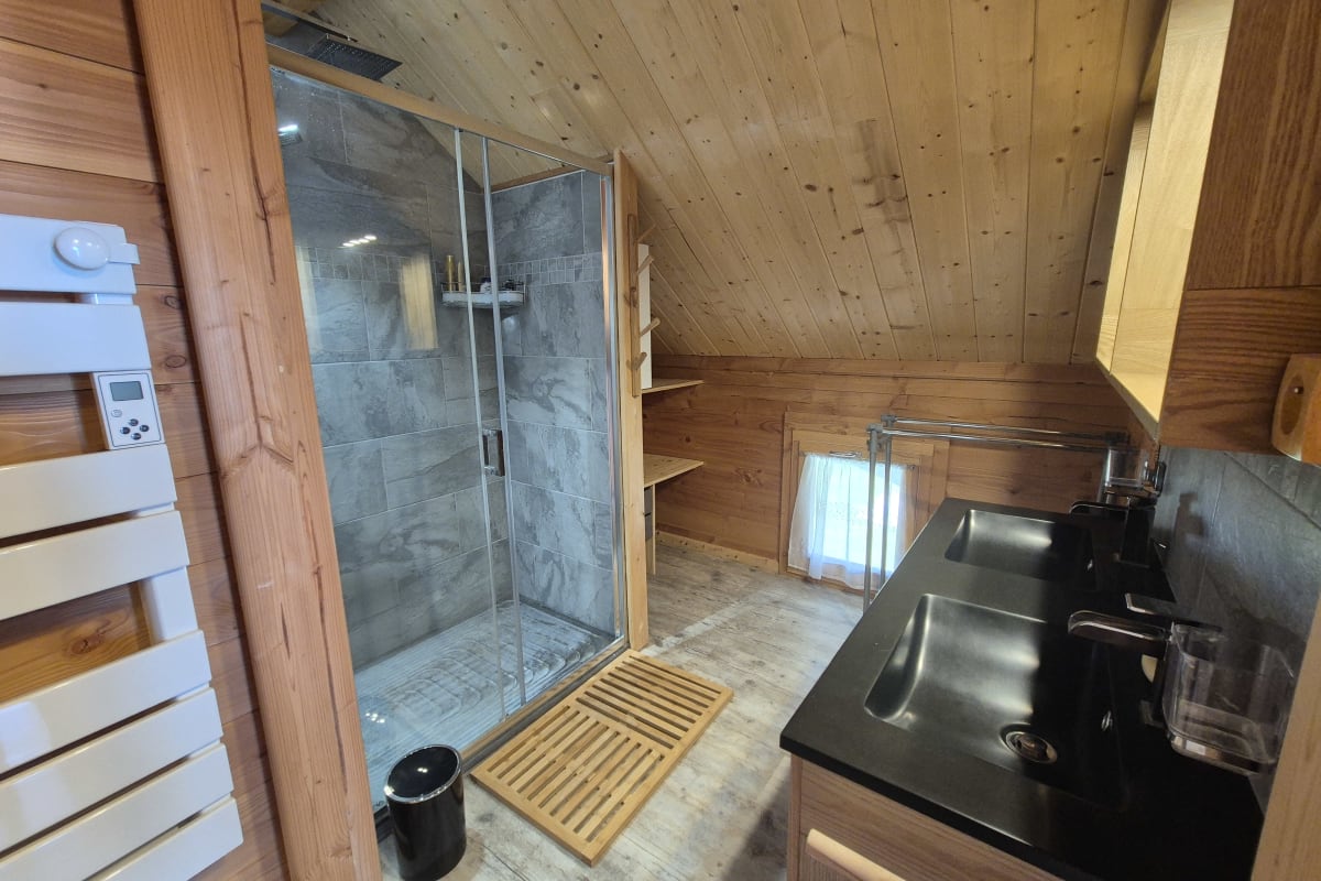 Chalet d'exception à louer à La Féclaz – 4 chambres, 10 couchages 