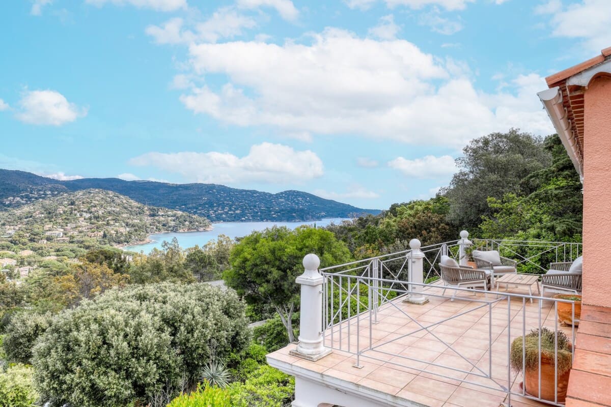  Villa Tanit - Piscine, vue mer - 10 personnes 