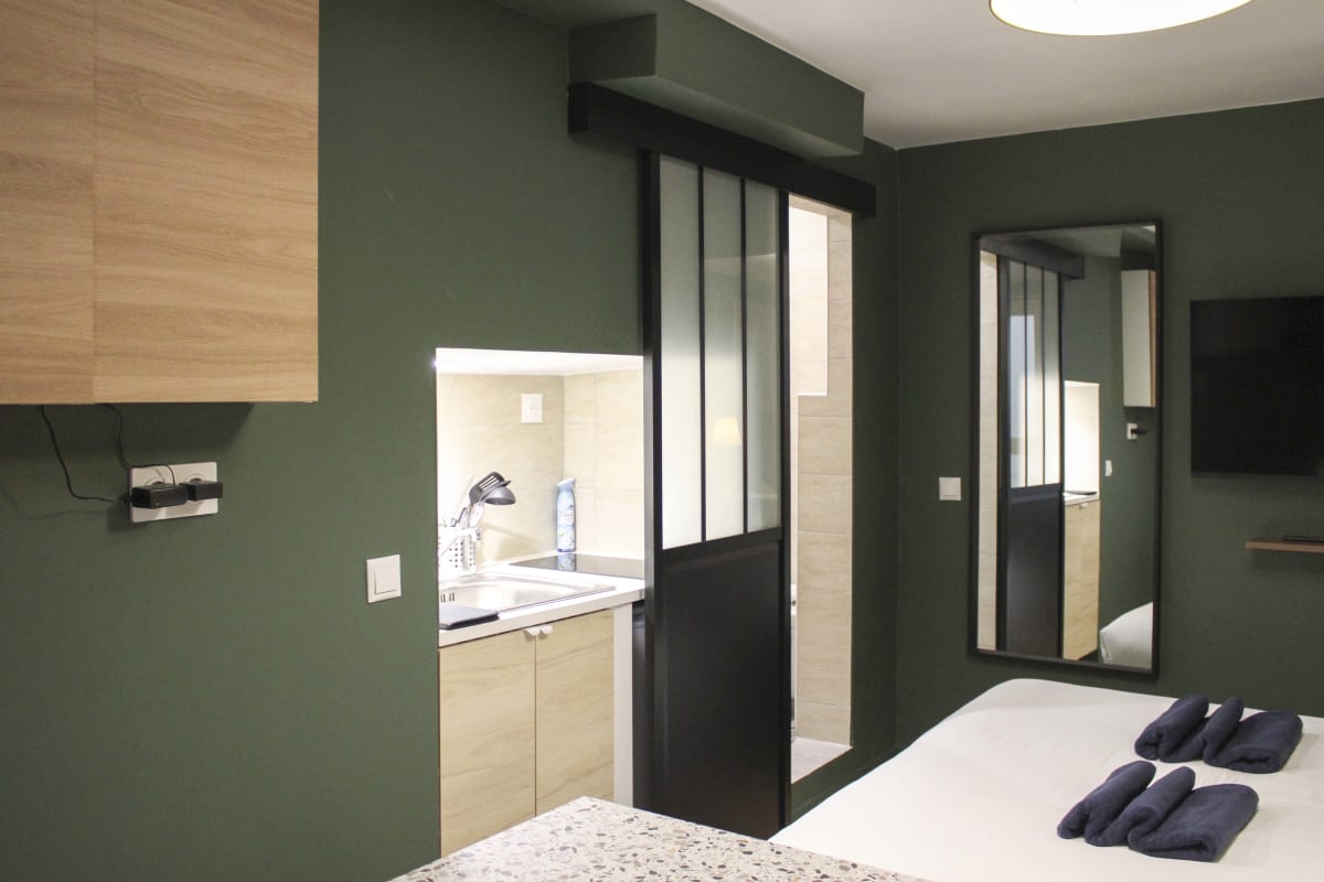  immobilier  Moderne et Petit studio - 2P - Centre de Paris 