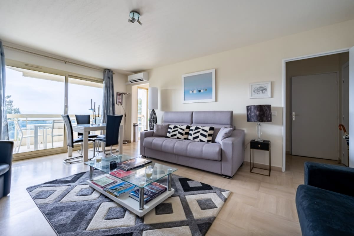  Appartement Studio avec vue sur mer et piscine