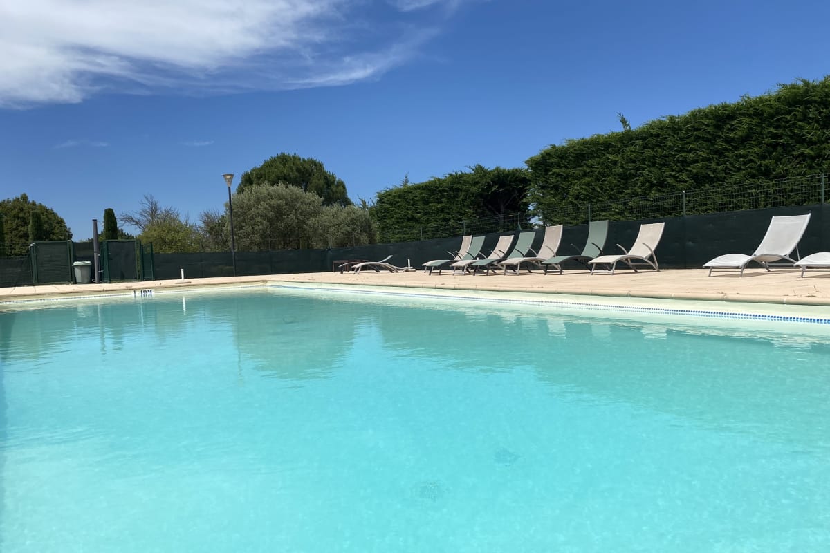  Appartement 04B8 : Beau T3 au coeur des lavandes - piscine