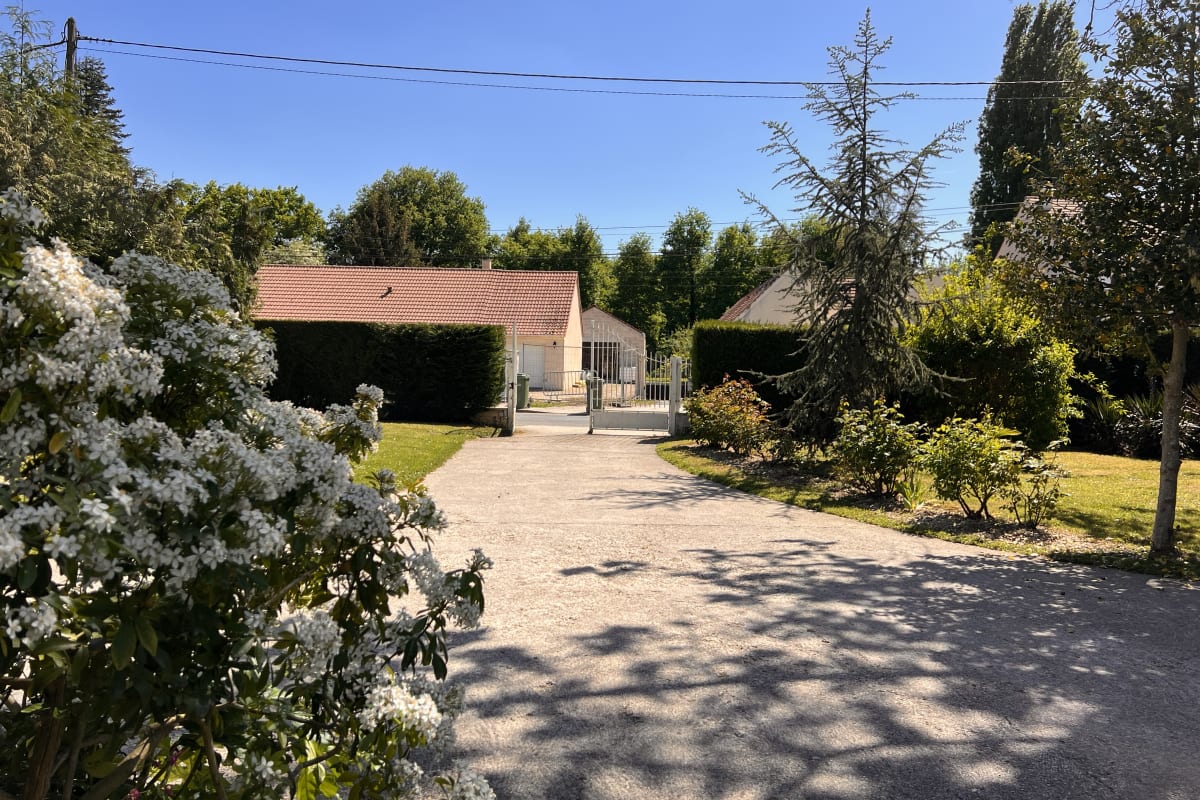 Immobilier Les Sablons - Grand jardin & jeux, proche Disney  