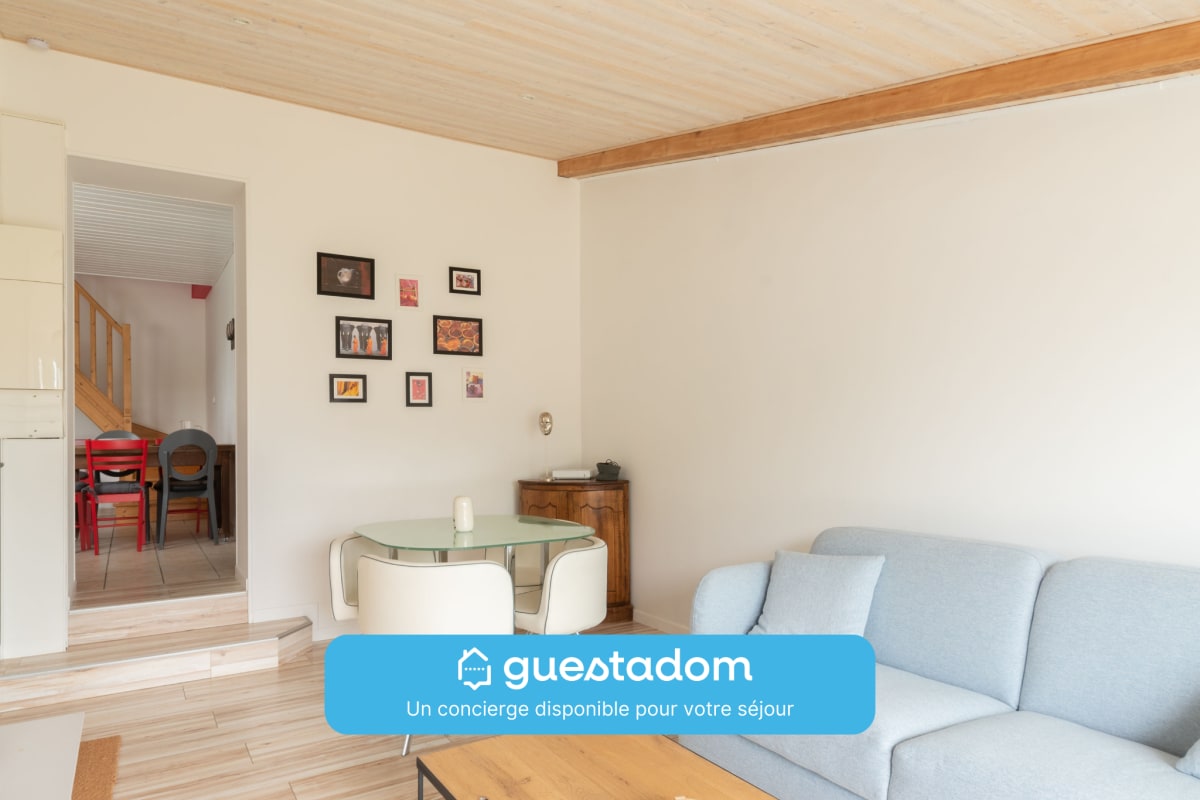 Maison aux Moutiers - Wifi - Terrasse