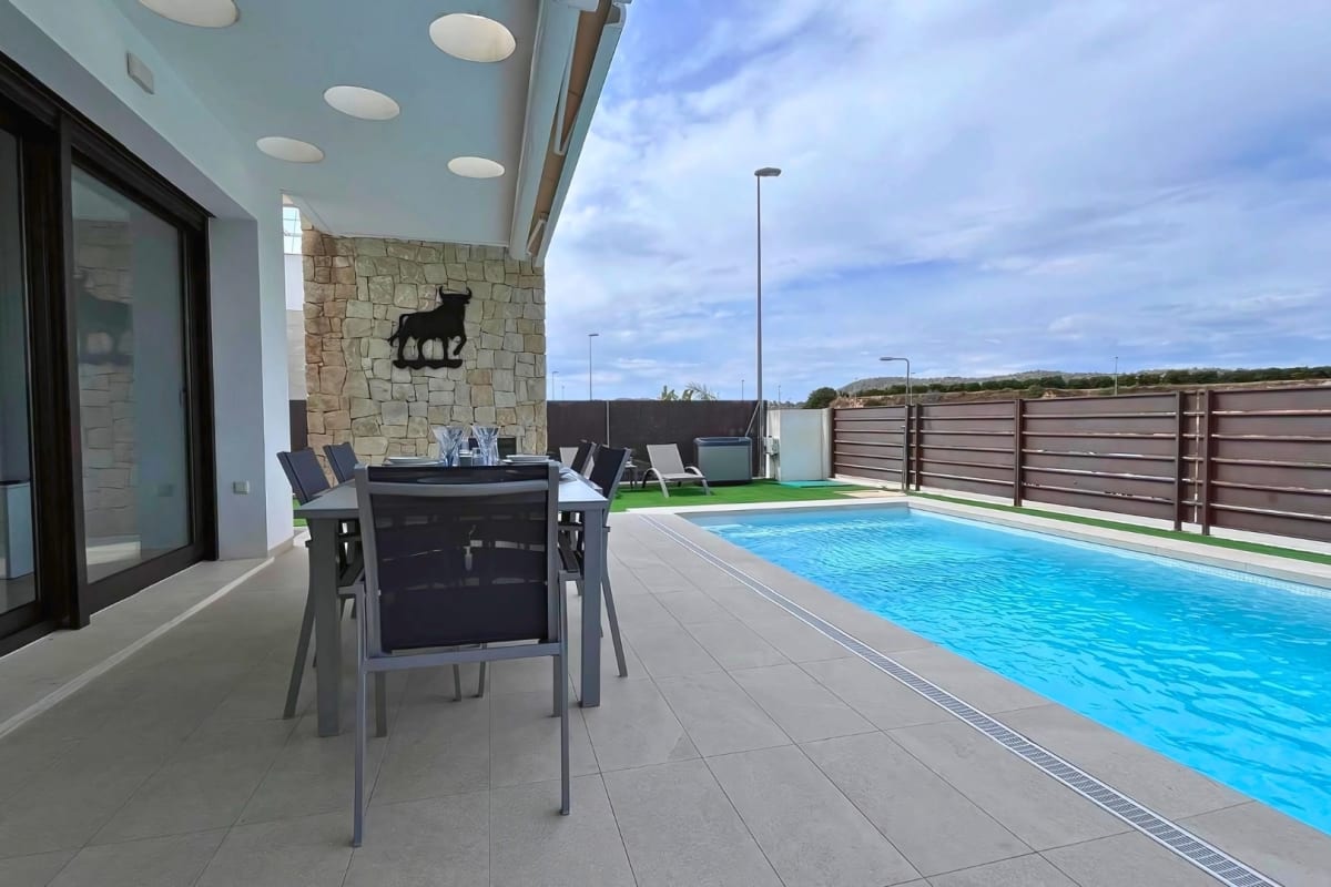 Maison   Villa moderne avec piscine privée au Golf Vistabella