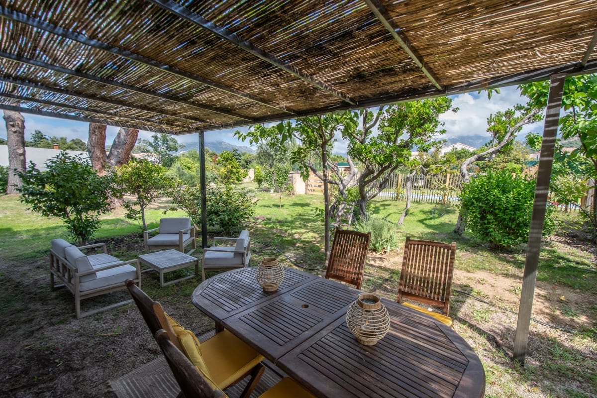  Appartement Elda : appart rez de jardin et piscine  chauffée à 7 min de Calvi et plages