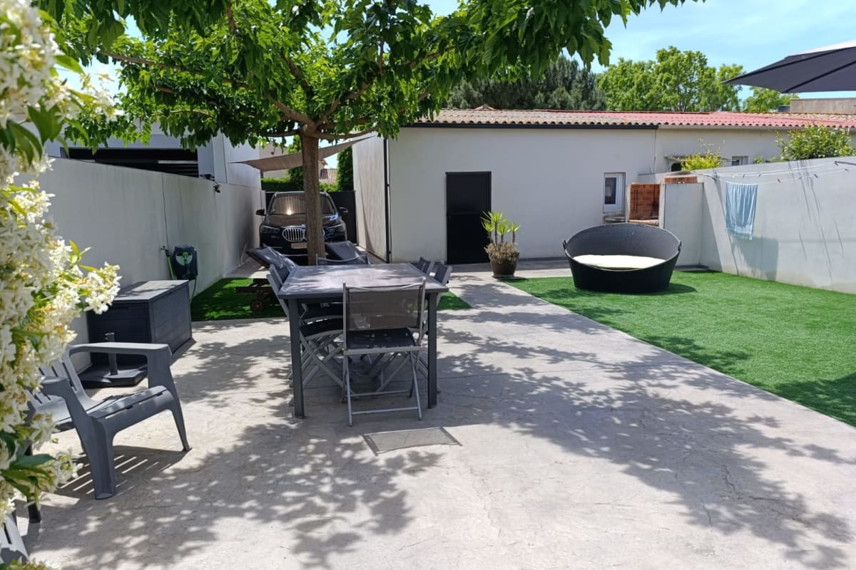  Maison Maison moderne de 100m2 avec jardin