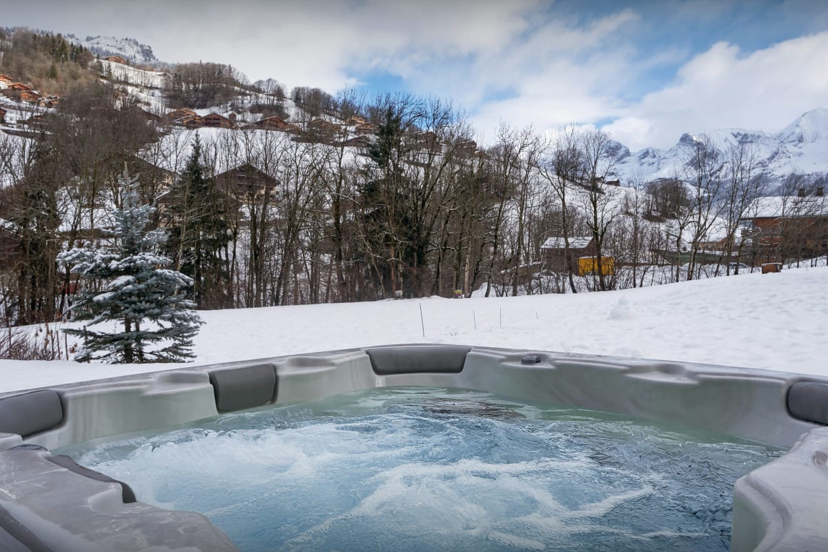 Chalet Beau chalet pour 8 - jacuzzi & terrain de pétanque - OVO Network 