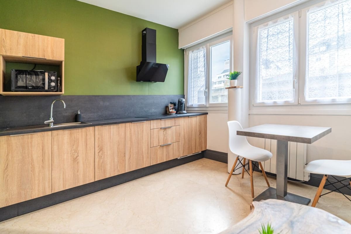 Appartement Séjour en centre-ville - rénové et confortable 